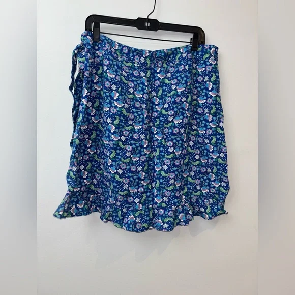 New with tag Loft Floral Blue and Green Skirt - Picture 3 of 4
